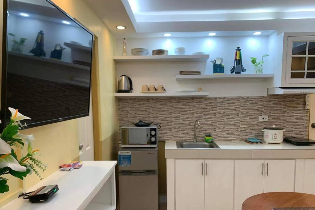 Marina Dalei 1 At Dumaguete Apartment